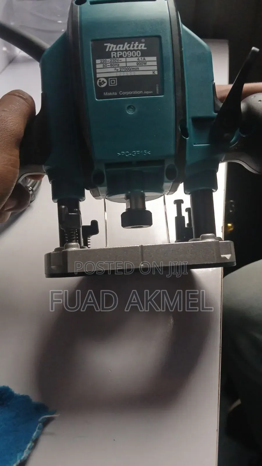 Makita Router Rp0900