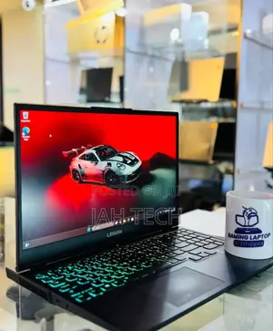 New Laptop Lenovo Legion 5 16GB AMD Ryzen 5 SSD 512GB