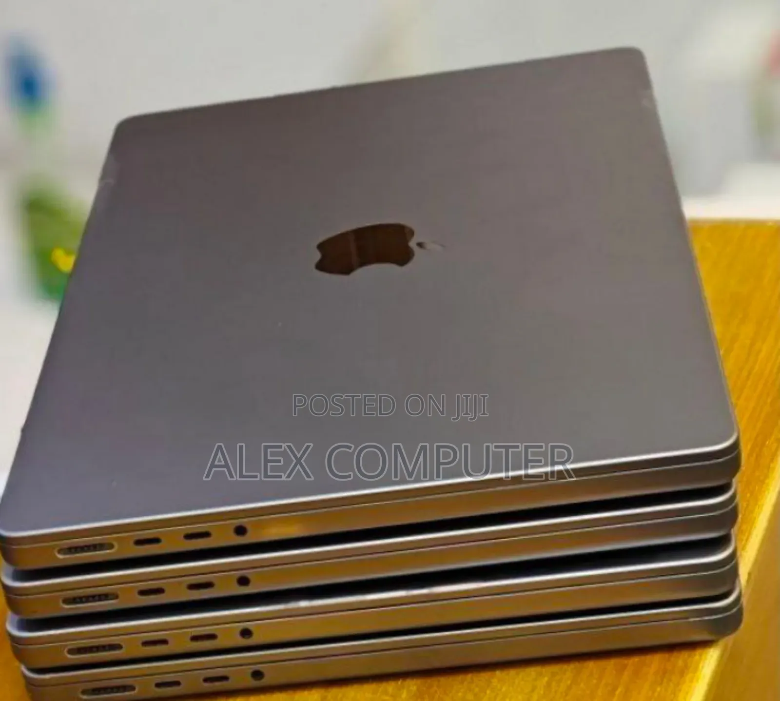 New Laptop Apple MacBook Pro M1 16GB Apple M1 Pro SSD 512GB