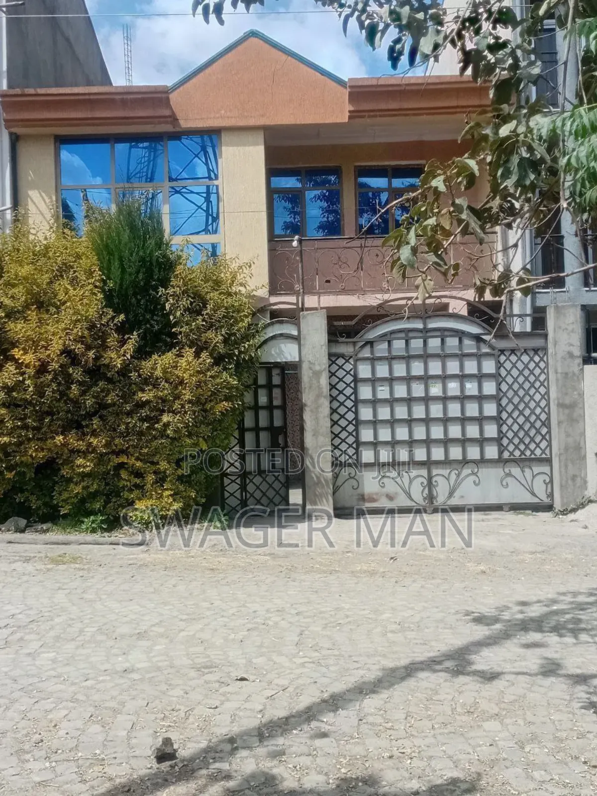 Furnished 5bdrm Townhouse/Terrace in Ccd Fitlefit, Yeka for sale