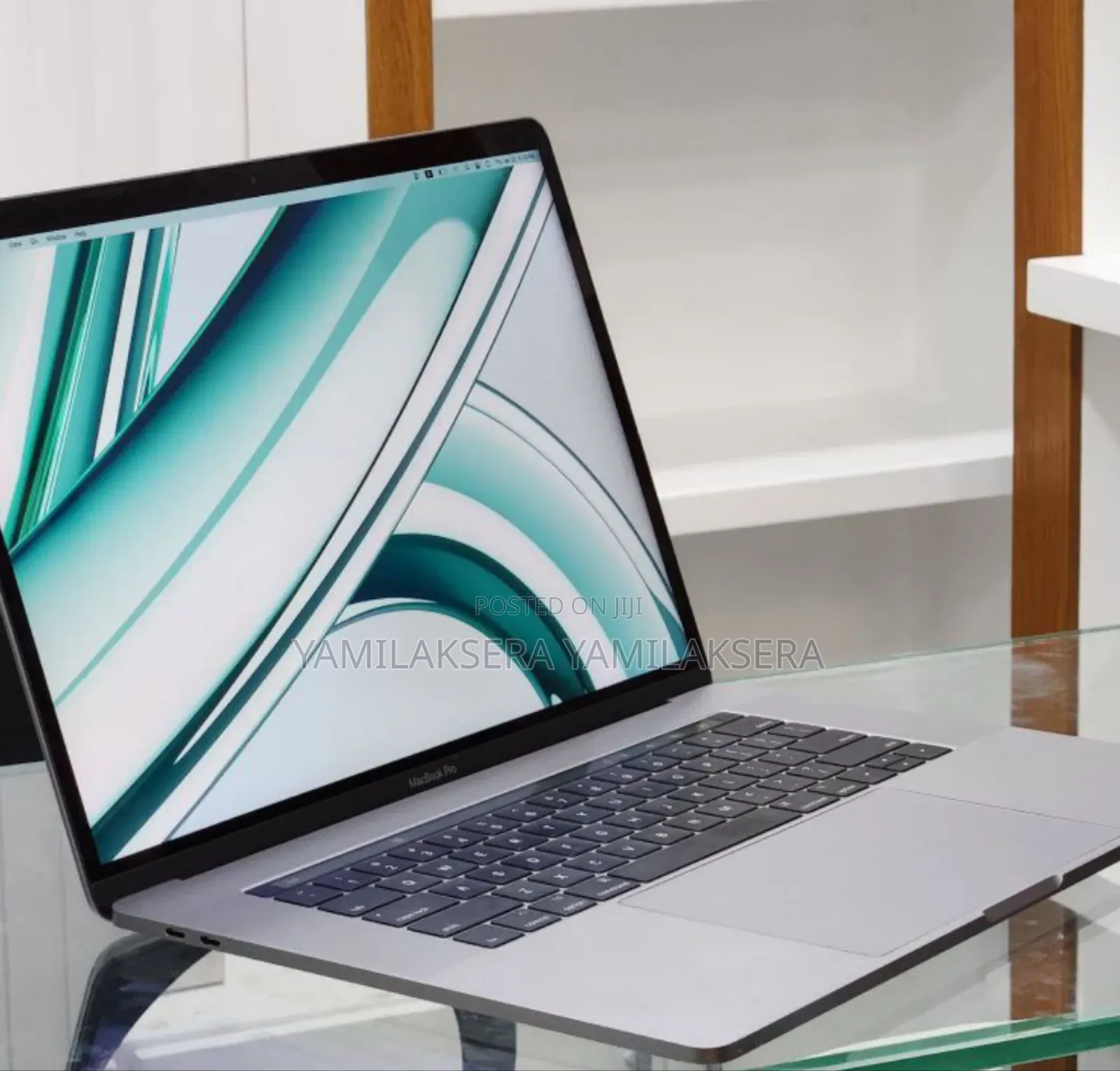 New Laptop Apple MacBook Pro 2017 16GB Intel Core I7 SSD 512GB