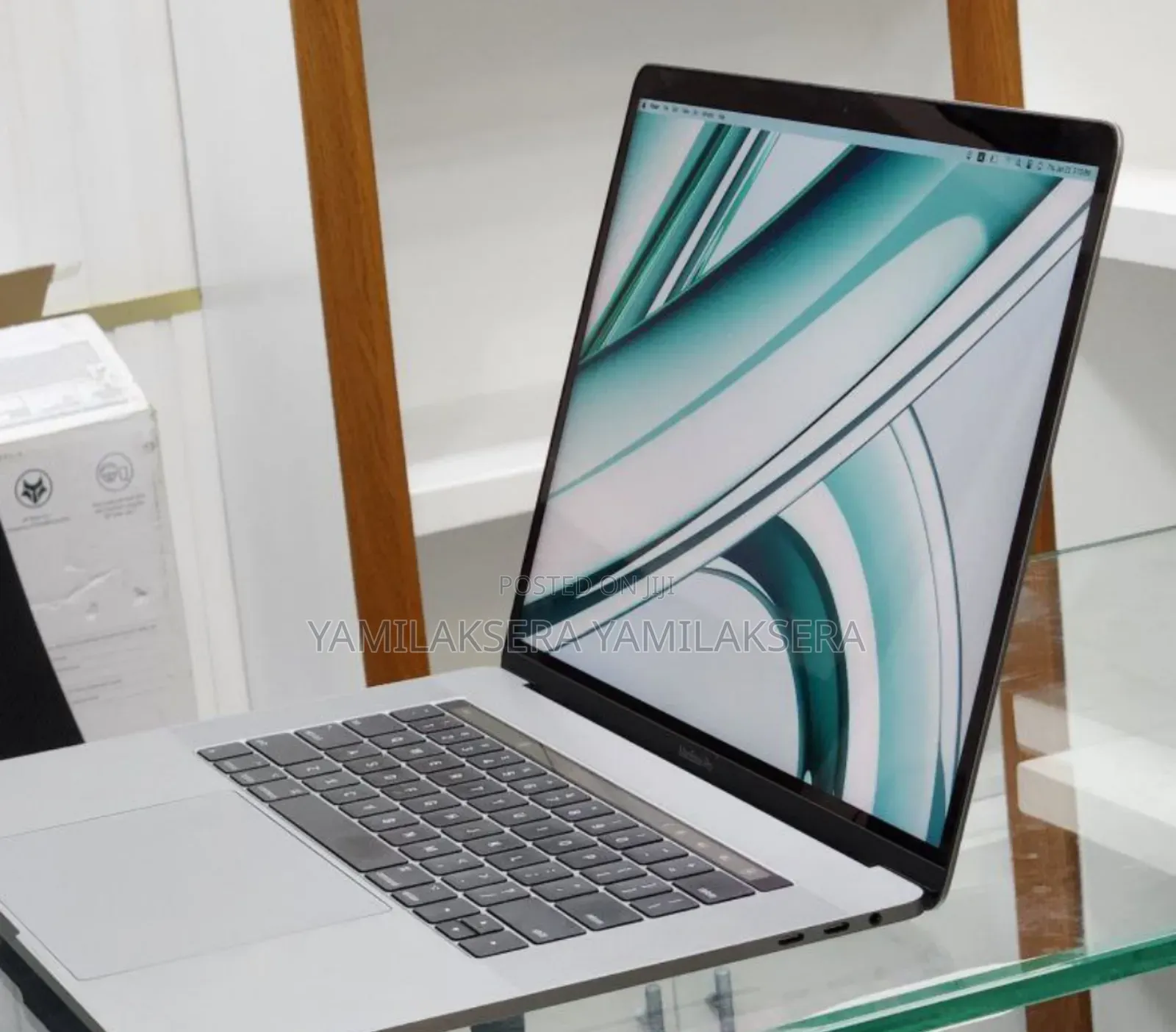 New Laptop Apple MacBook Pro 2017 16GB Intel Core I7 SSD 512GB