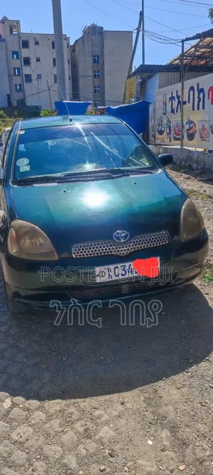 Toyota Vitz 1999 Green