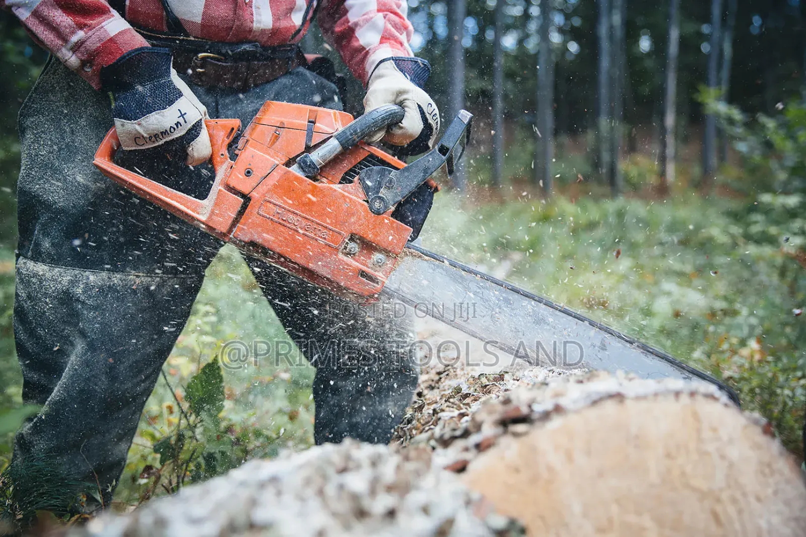 Stihl Chainsaw – Powerful, Durable Professional Wood Cutting Tool