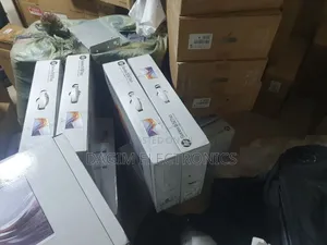 Hp Series 5 27" FHD Monitor With Speakers - 527sa