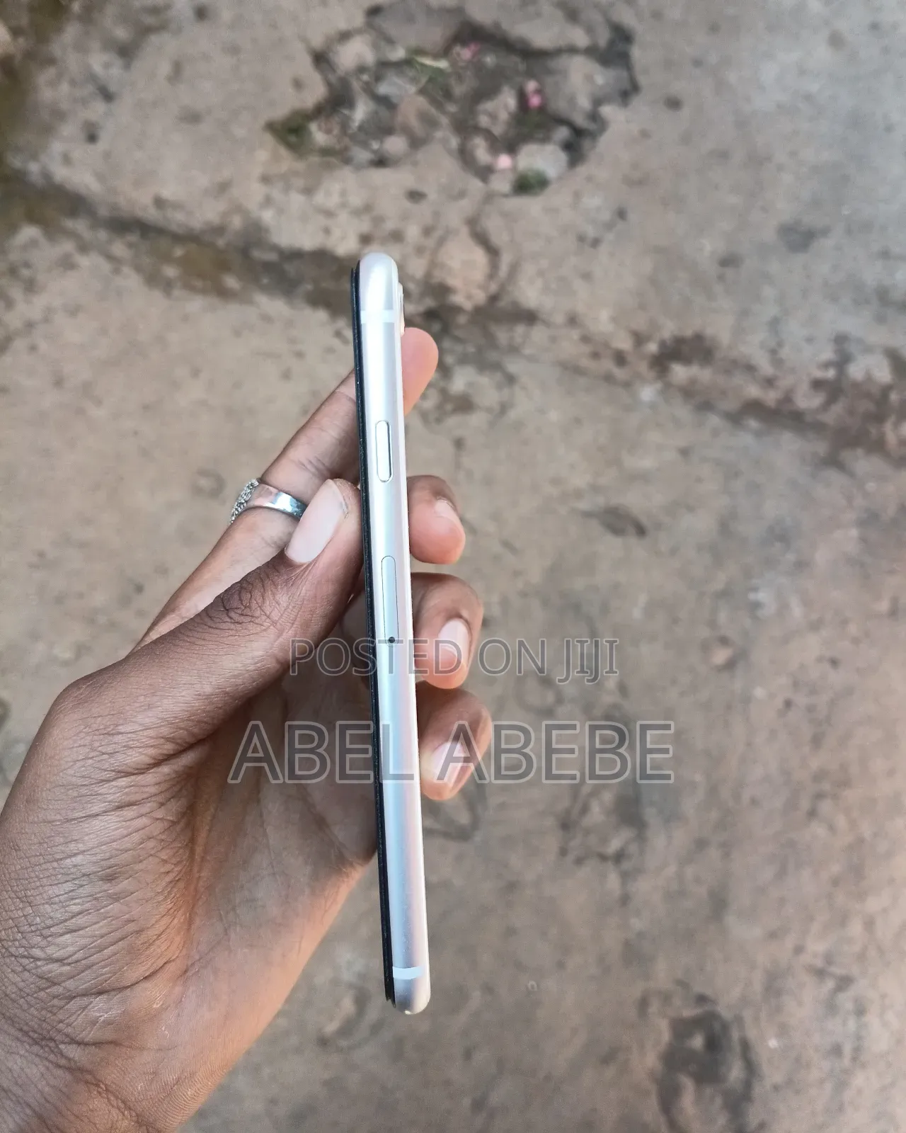 Apple iPhone SE (2022) 64 GB White