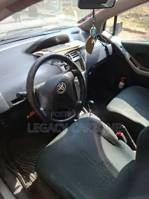 Toyota Yaris 1.0 2006 Silver