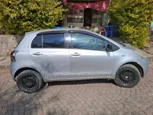 Toyota Yaris 1.0 2006 Silver