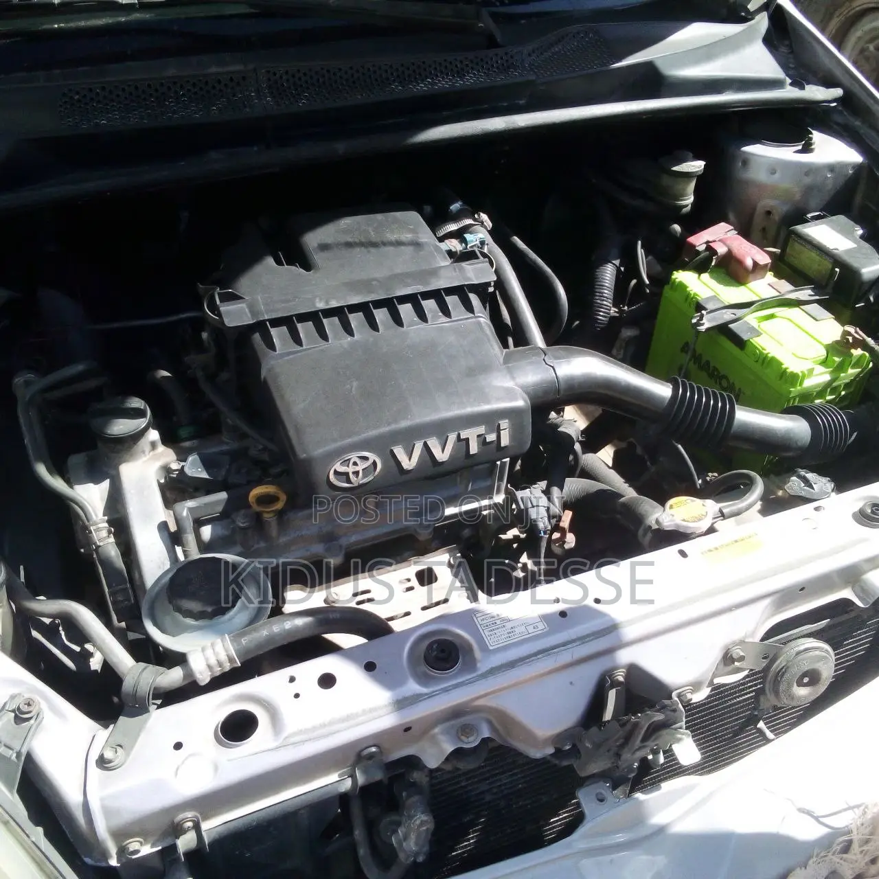 Toyota Vitz 2004 Silver