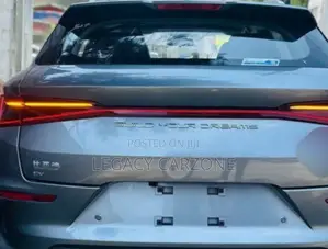 BYD E2 43 kWh 94 hp FWD 2025 Silver