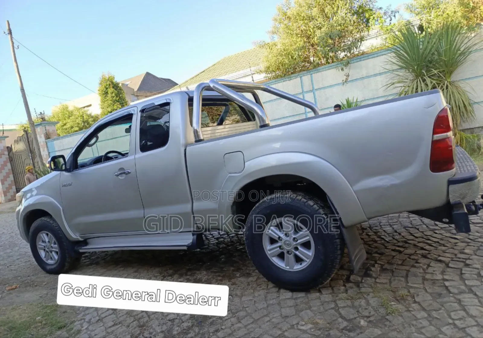 Toyota Hilux 2013 Silver