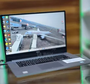 New Laptop Dell Inspiron 15 8GB Intel Core I5 SSHD (Hybrid) 1.5T