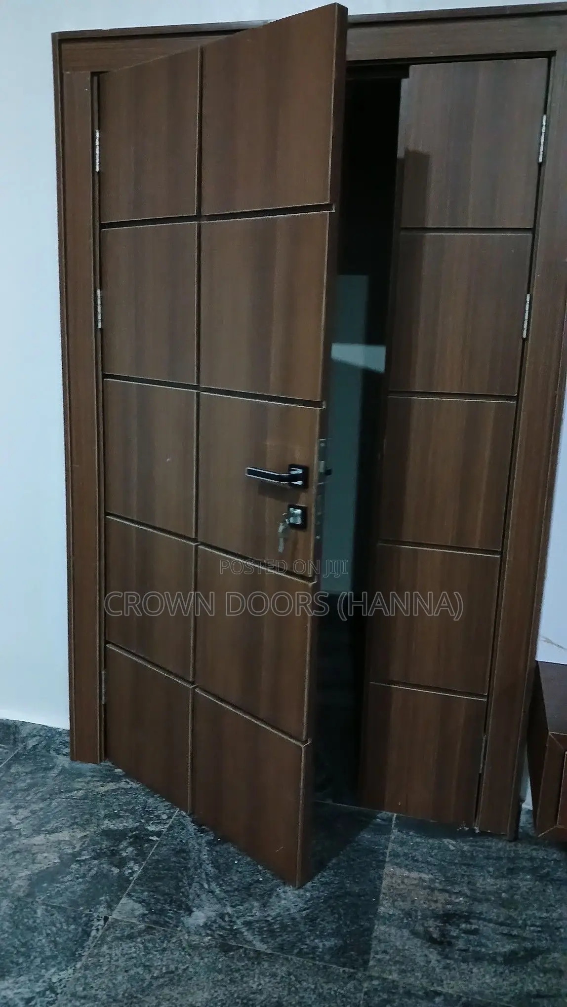 Crown Wooden Door/Water Proof Doors Available for All Types of Doors