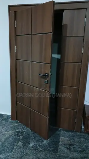 Crown Wooden Door/Water Proof Doors Available for All Types of Doors