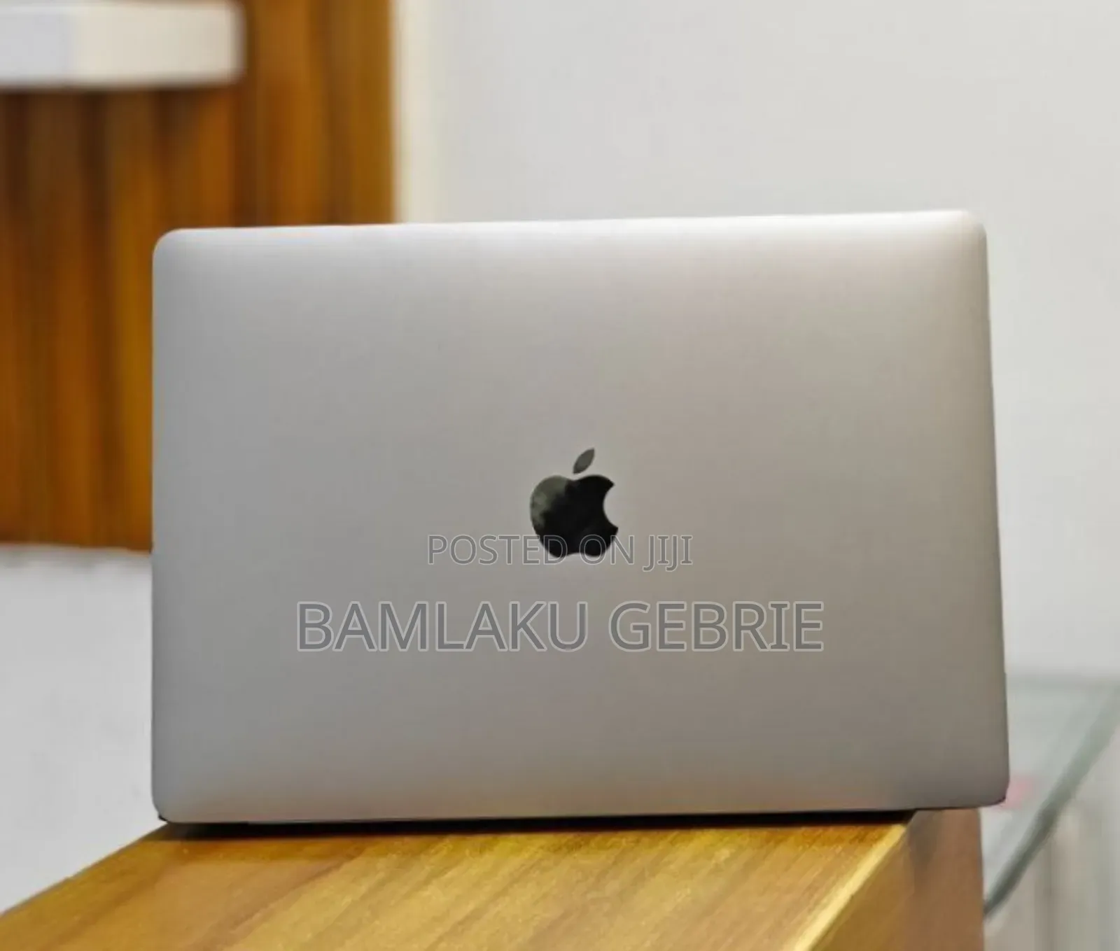 New Laptop Apple MacBook Air 2020 M1 8GB Apple M1 SSD 256GB