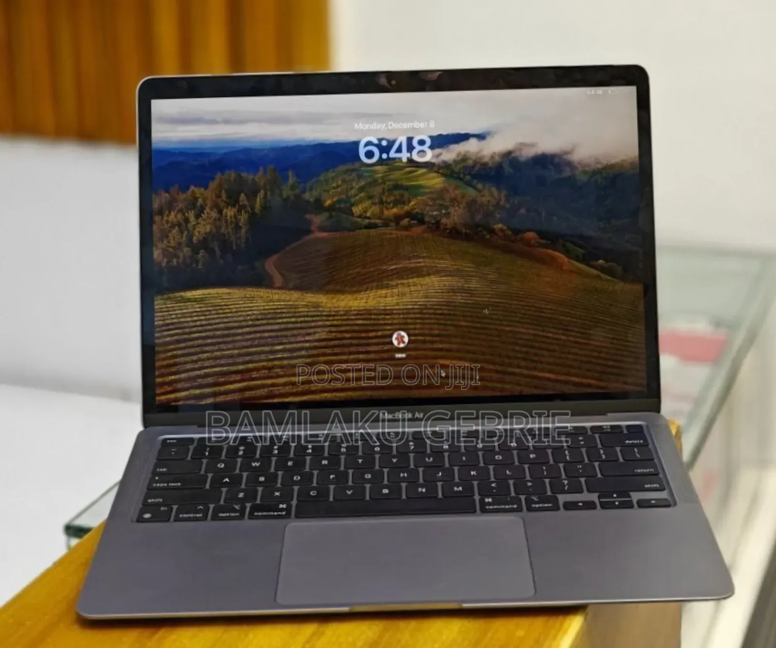 New Laptop Apple MacBook Air 2020 M1 8GB Apple M1 SSD 256GB