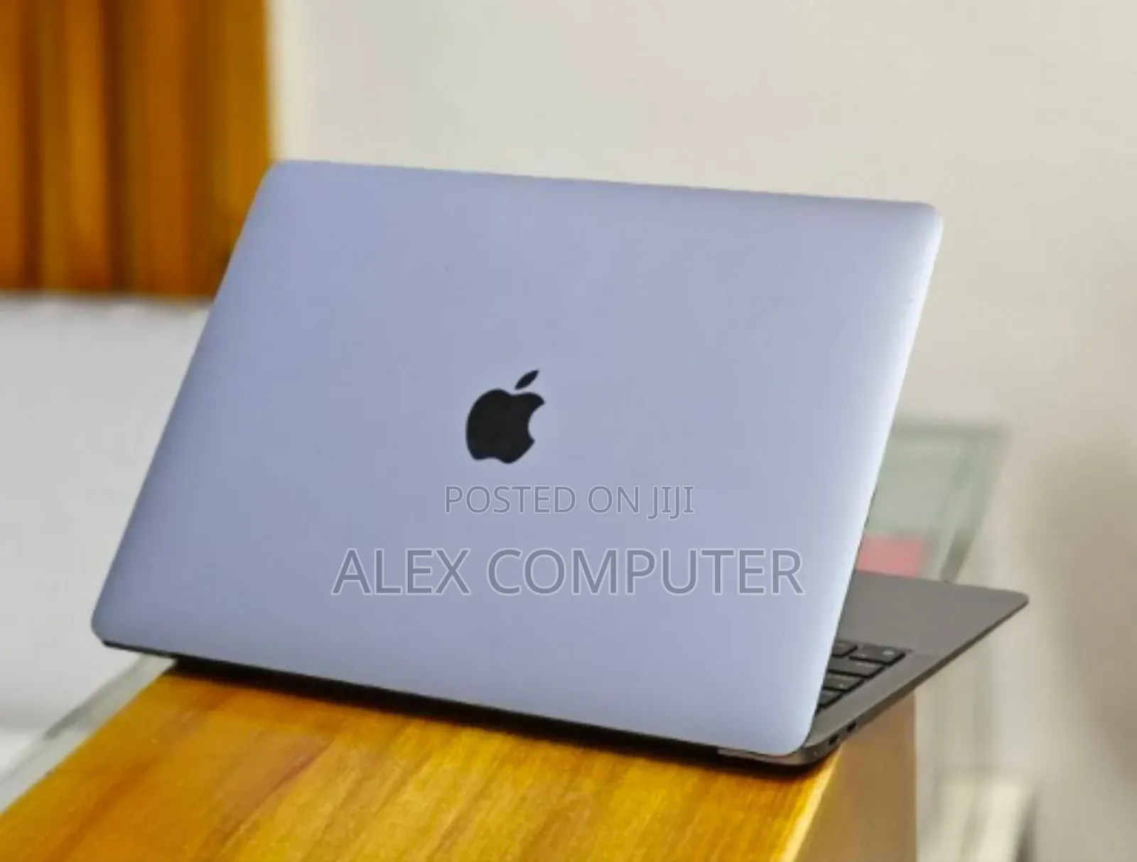 New Laptop Apple MacBook Air 2020 M1 8GB Apple M1 SSD 256GB