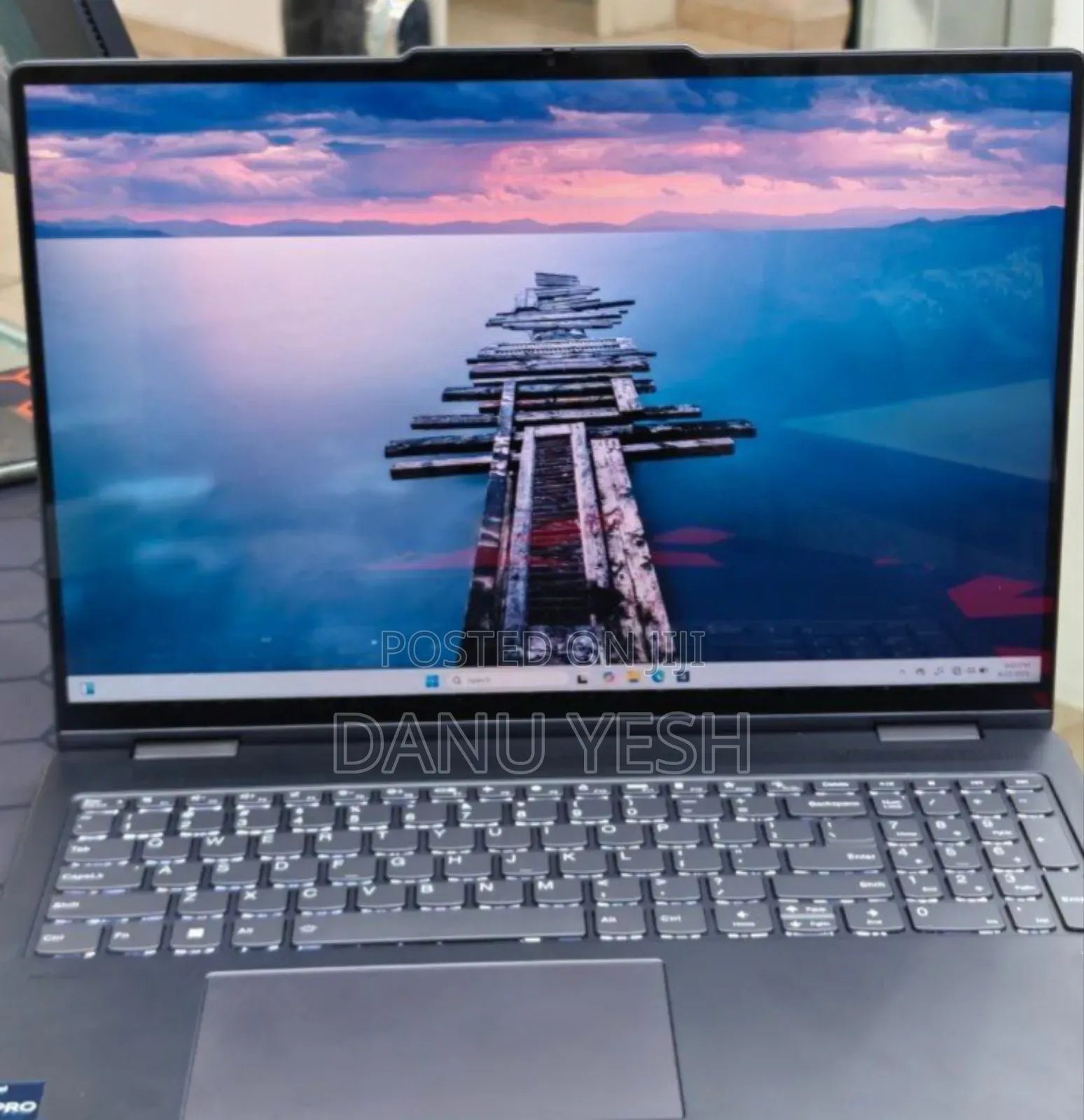 New Laptop Lenovo Yoga 7i 16GB Intel Core I7 SSD 1T