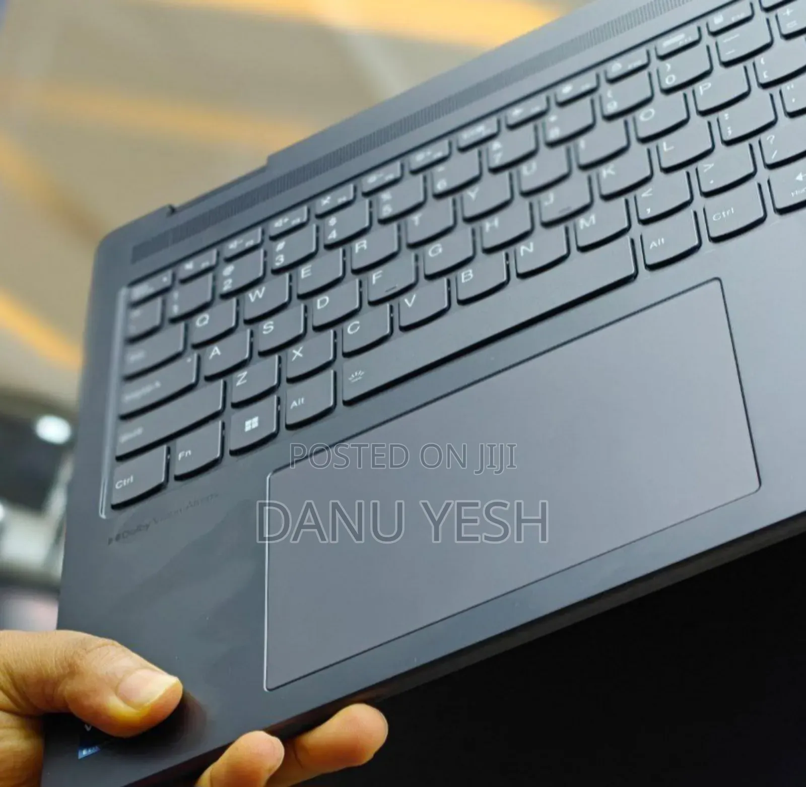 New Laptop Lenovo Yoga 7i 16GB Intel Core I7 SSD 1T