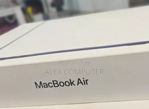 New Laptop Apple MacBook Air 2025 M4 13-Inch 16GB Apple M4 SSD 256GB