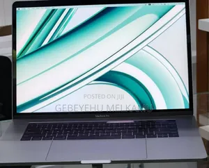 New Laptop Apple MacBook Pro 2017 16GB Intel Core I7 SSD 512GB