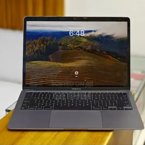 New Laptop Apple MacBook Pro M1 8GB Apple M1 SSD 256GB