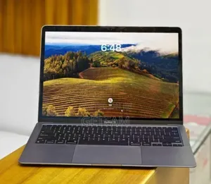 New Laptop Apple MacBook Pro M1 8GB Apple M1 SSD 256GB