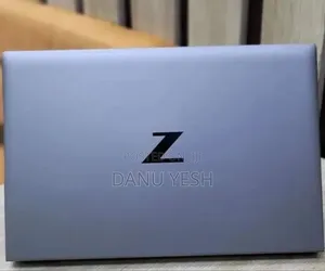 New Laptop HP ZBook Firefly G8 16GB Intel Core I7 SSD 512GB