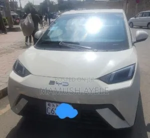 New BYD E1 2023 White