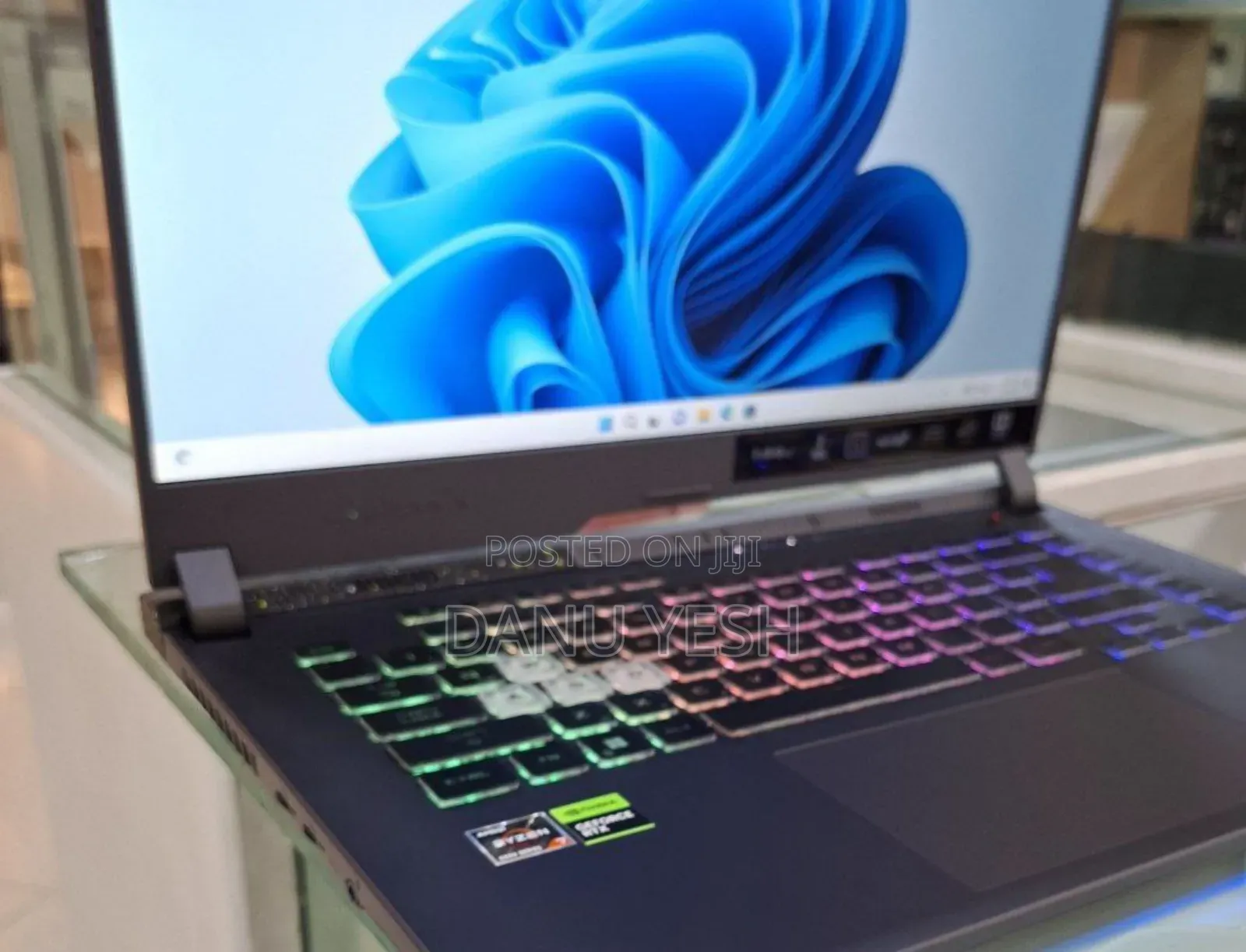 New Laptop Asus ROG Strix G15 16GB AMD Ryzen 7 SSD 1T