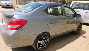 Mitsubishi Attrage 2022 Gray