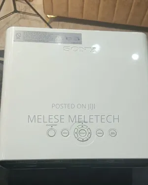 Sony VPL-X100 Projector