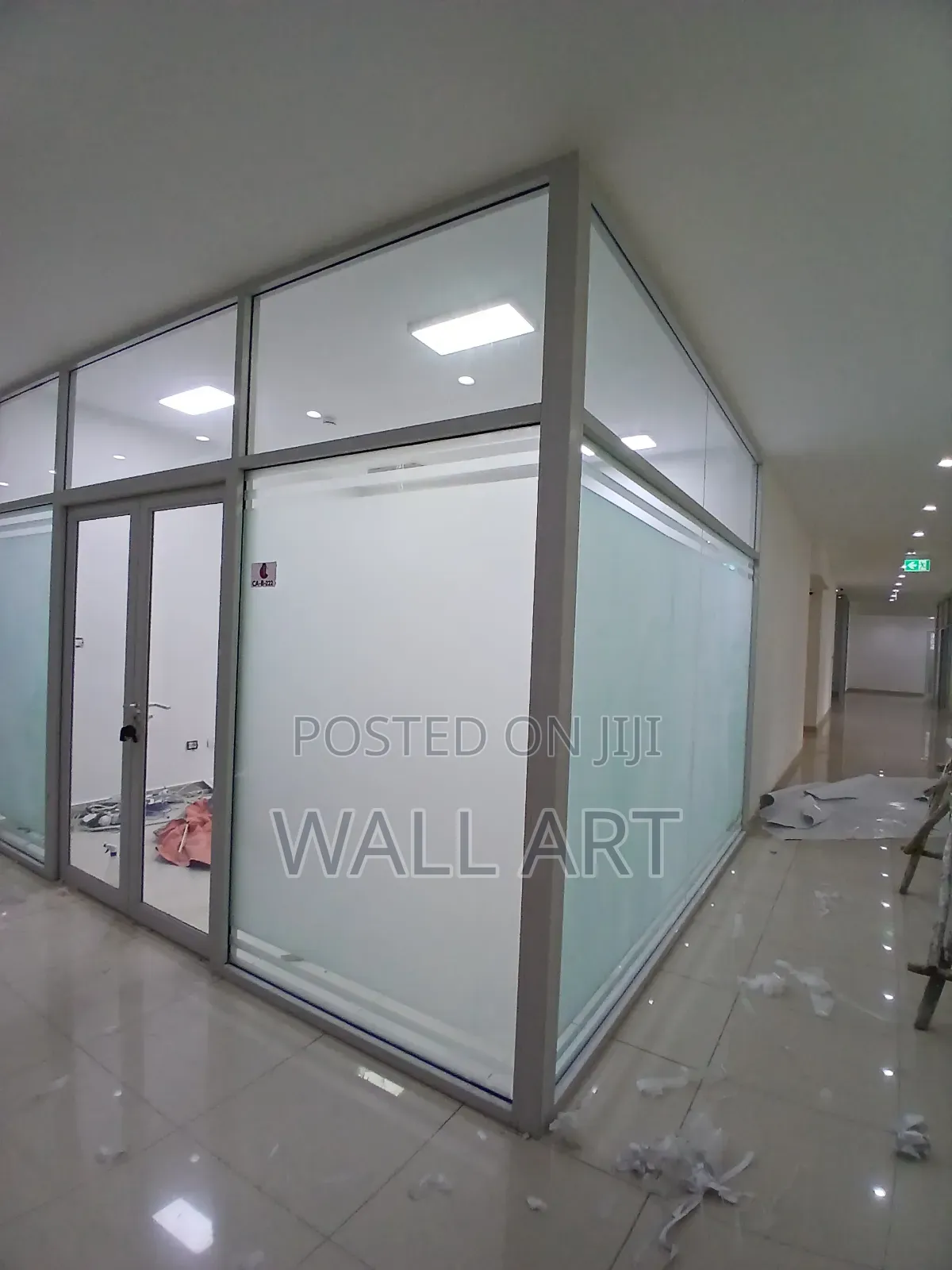 Glass Stickerየመስታውት ስተቲከር