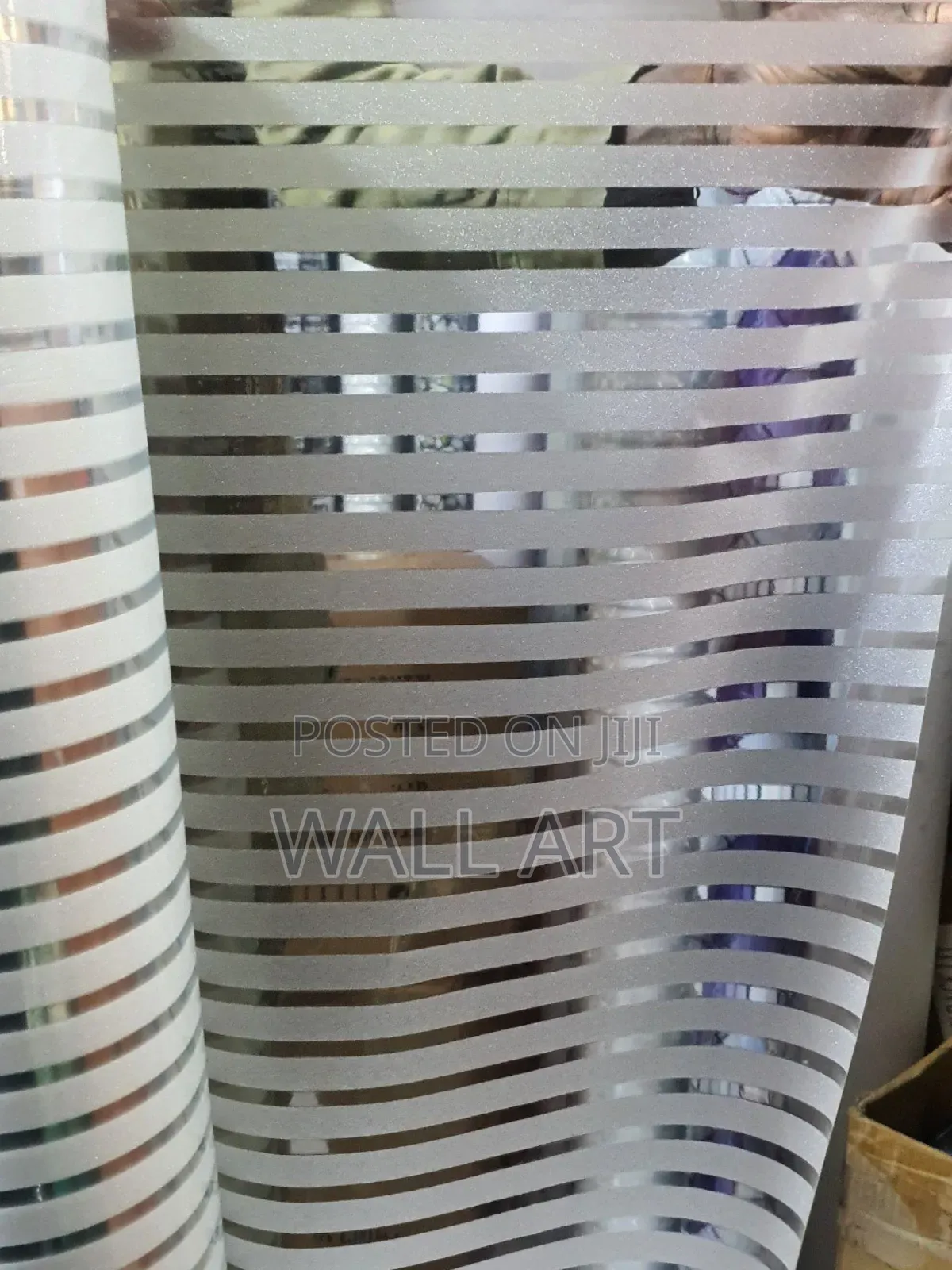 Glass Stickerየመስታውት ስተቲከር