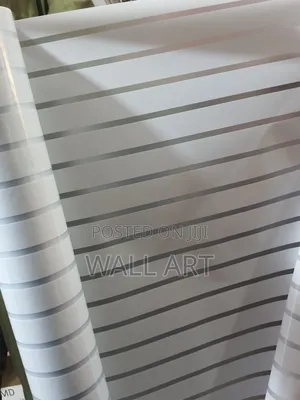 Glass Stickerየመስታውት ስተቲከር