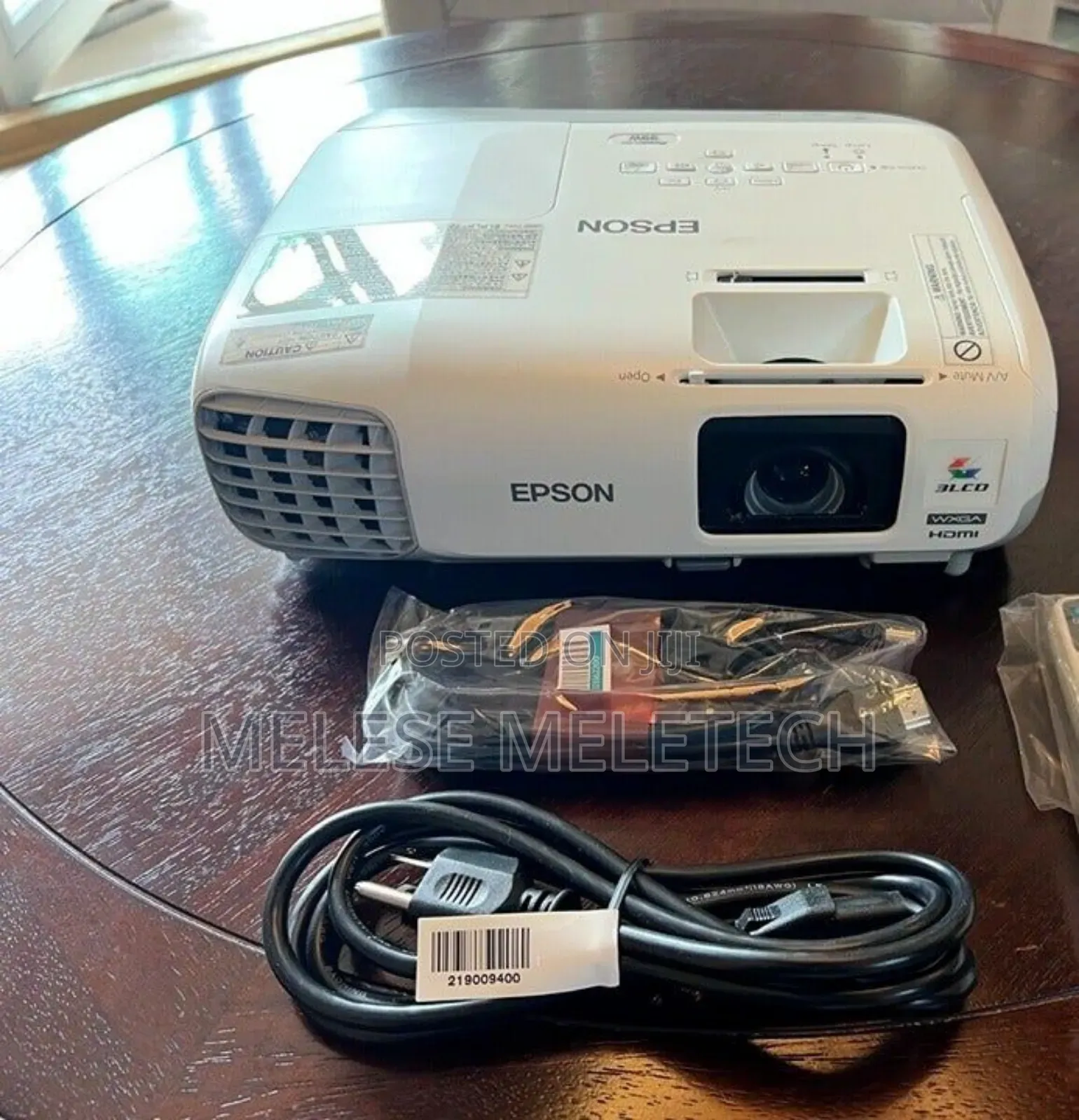 New Epson 995w Projector