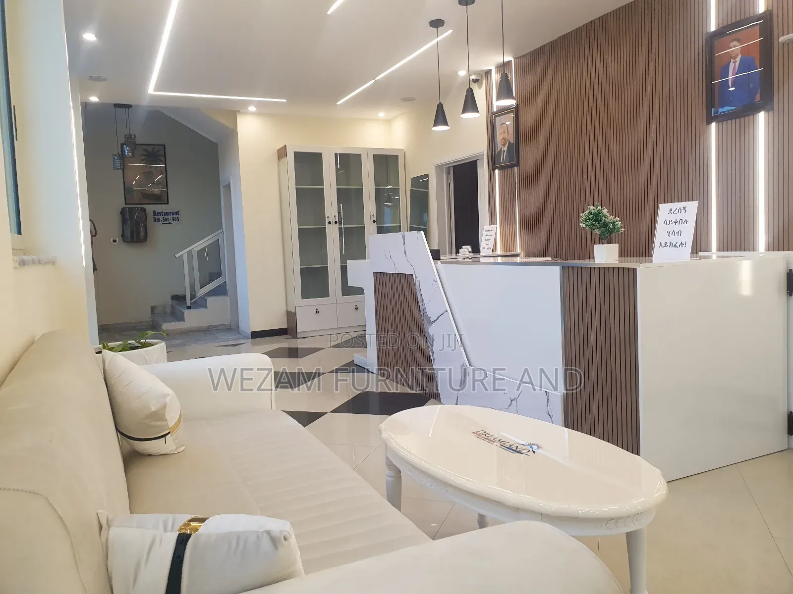 Reception Desk With Wall Work
