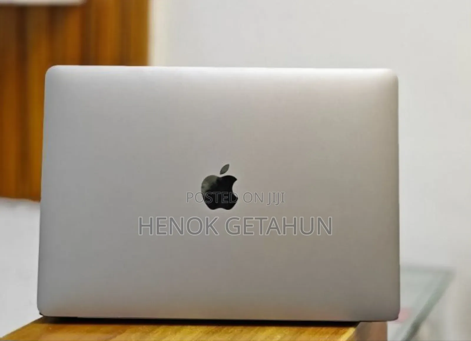 New Laptop Apple MacBook Air 2020 M1 8GB Apple M1 SSD 256GB