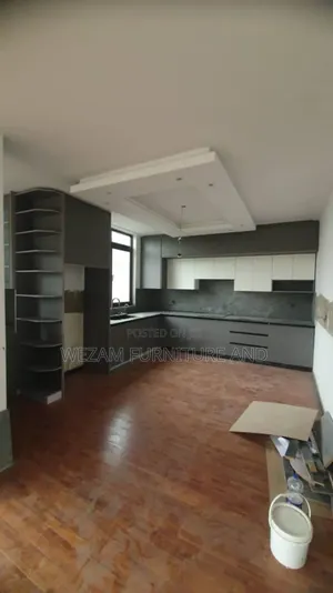 Kitchen Cabinet for Sell