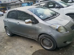 Toyota Yaris 1.0 VVT-i 2007 Gray