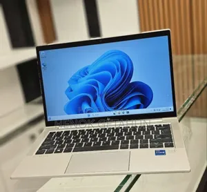 New Laptop HP EliteBook 830 G8 16GB Intel Core I5 SSD 512GB