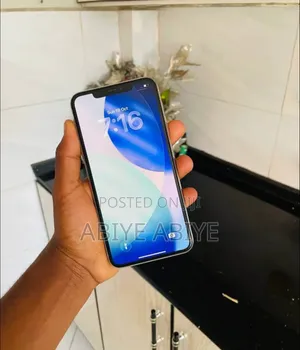 Apple iPhone 11 Pro Max 64 GB White