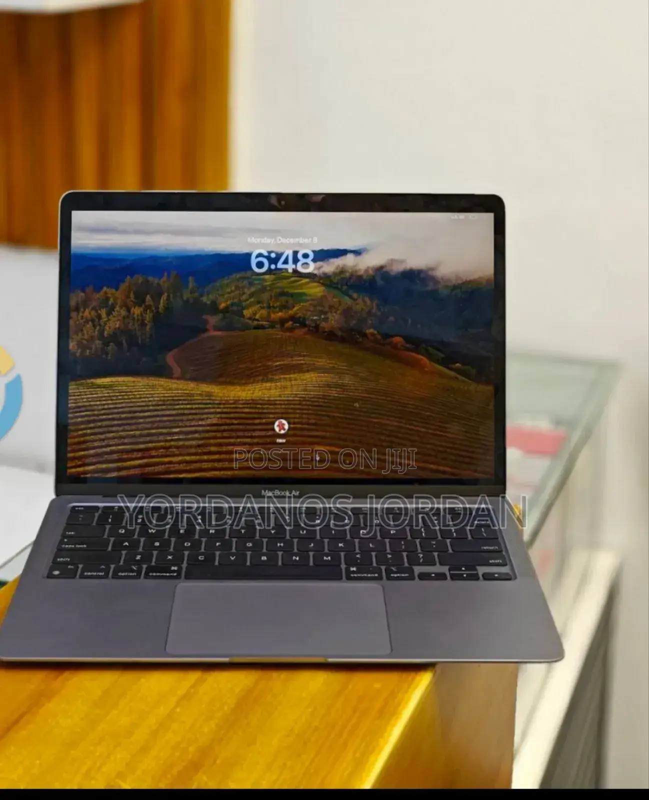New Laptop Apple MacBook Pro M1 8GB Apple M1 SSD 256GB