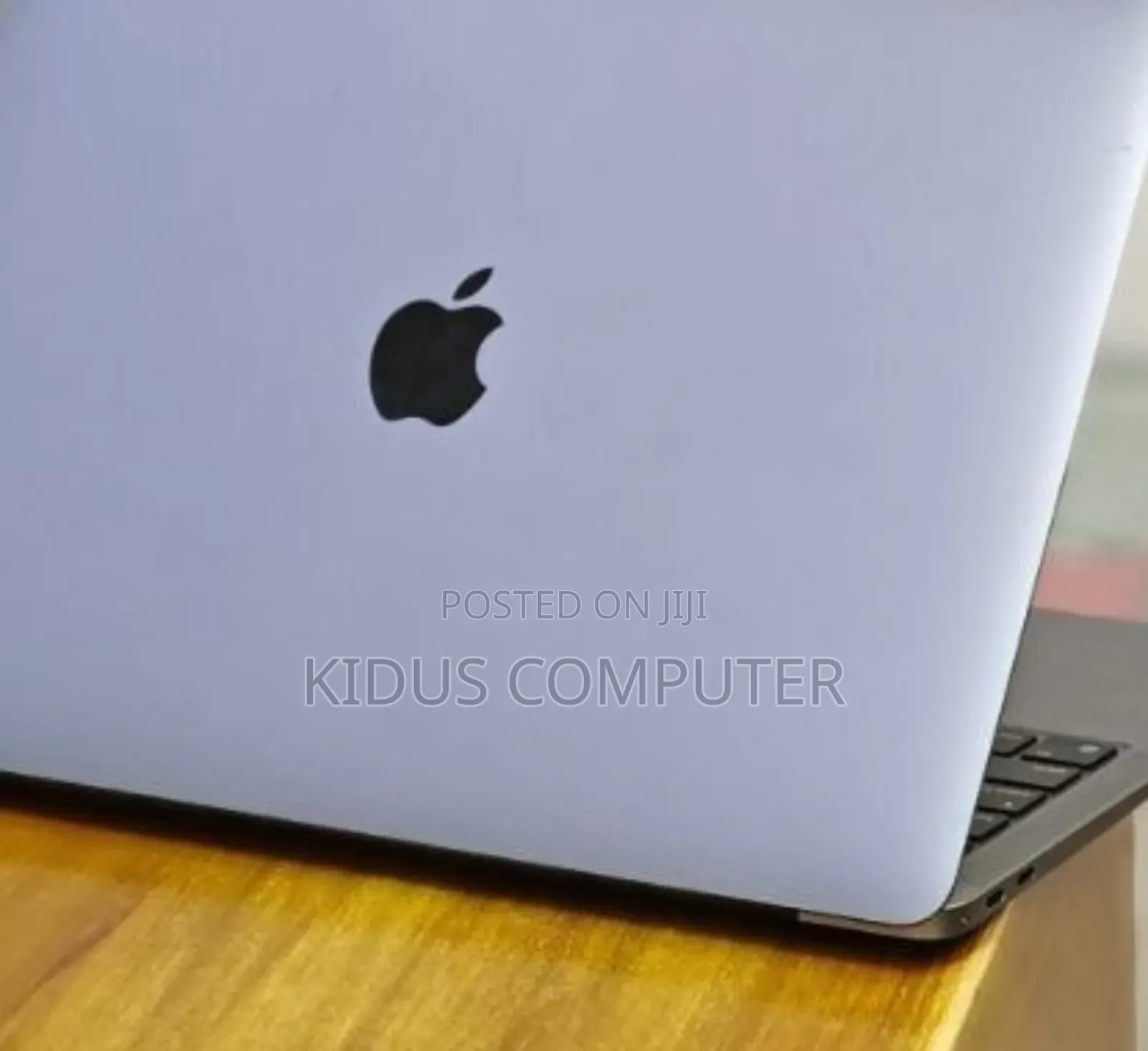 New Laptop Apple MacBook Air 2020 8GB Apple M1 SSD 256GB