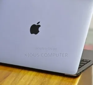 New Laptop Apple MacBook Air 2020 8GB Apple M1 SSD 256GB