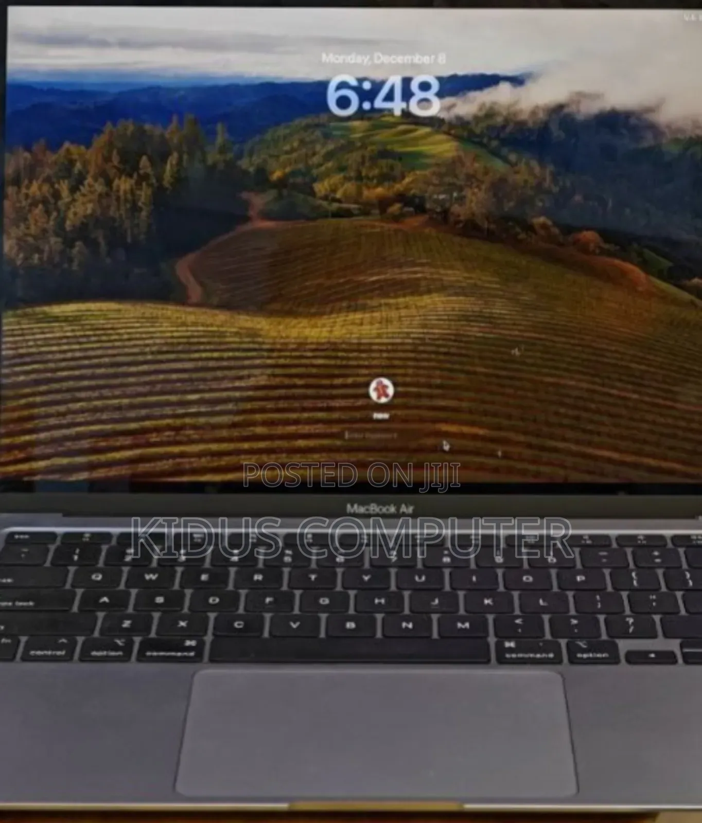 New Laptop Apple MacBook Air 2020 8GB Apple M1 SSD 256GB