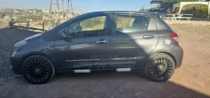 Toyota Yaris 2012 Gray