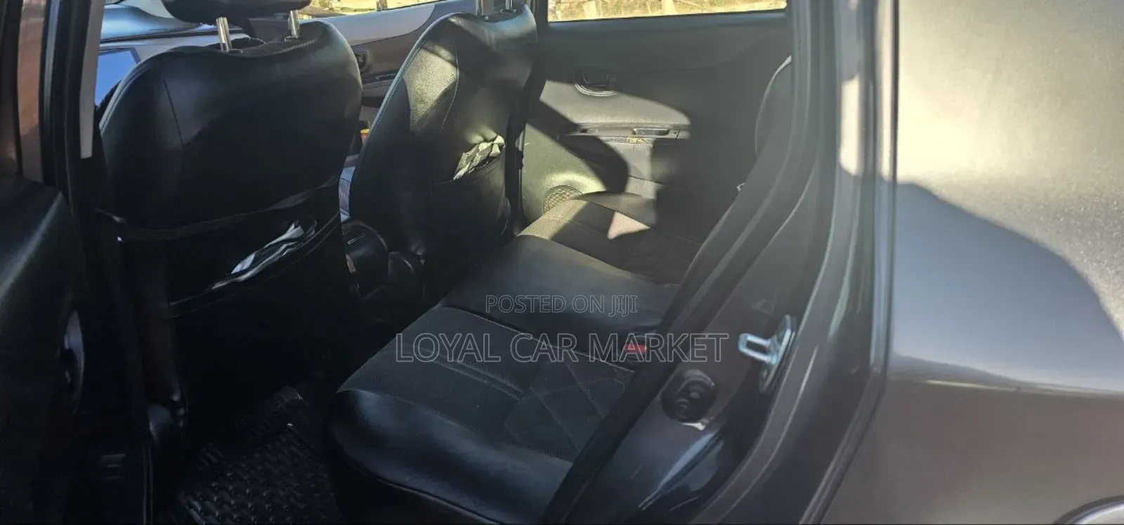 Toyota Yaris 2012 Gray