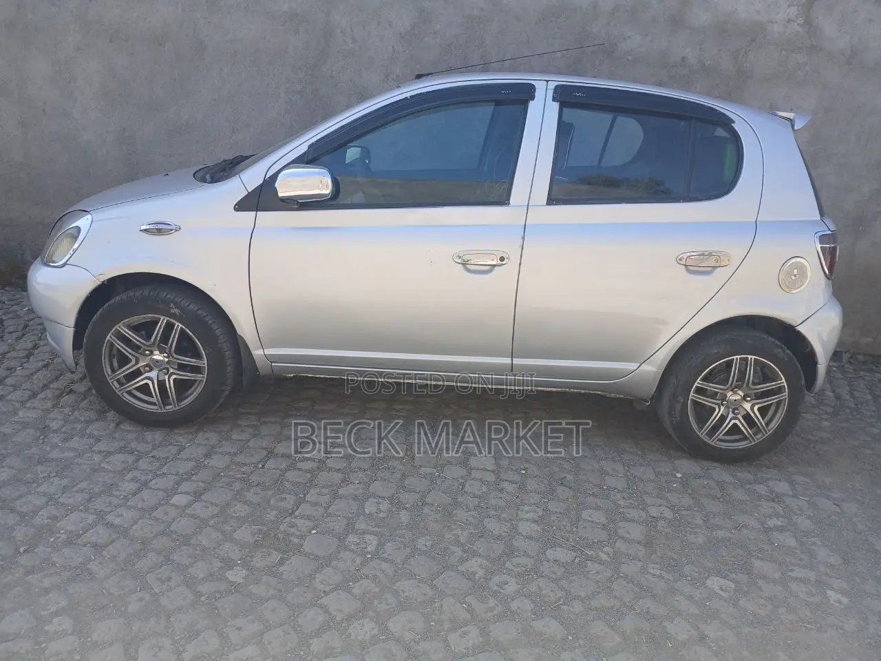 Toyota Yaris 1.4 2002 Silver