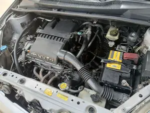 Toyota Yaris 1.4 2002 Silver